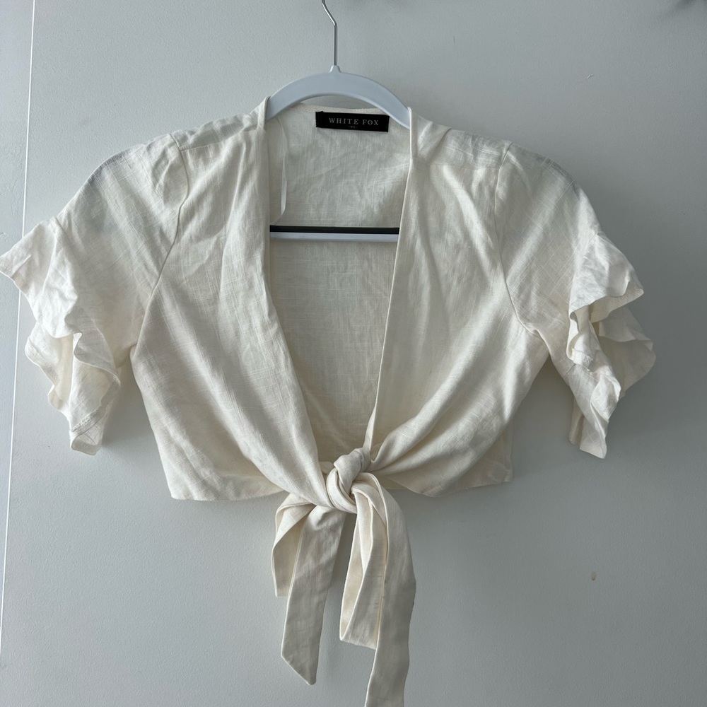 White fox tie crop top